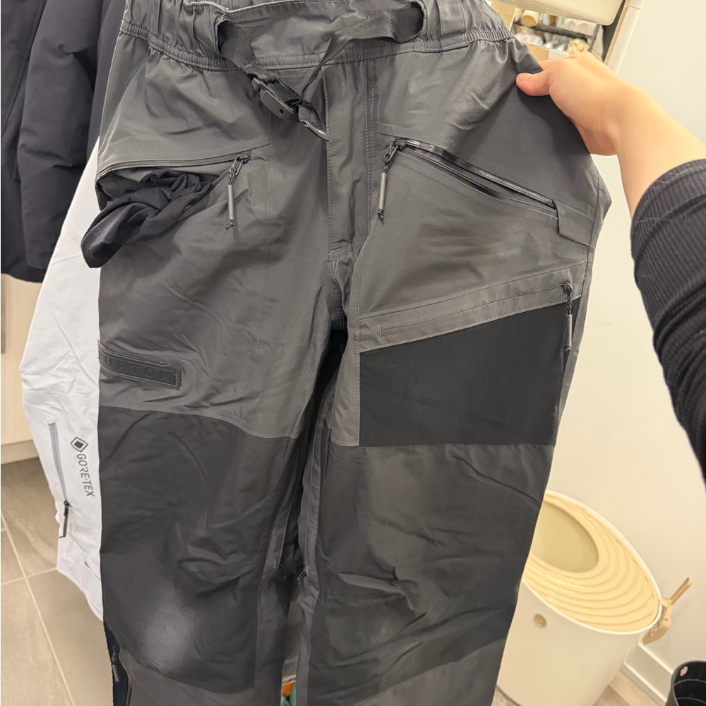 Burton Grey Snowboarding Pants for Men size M
